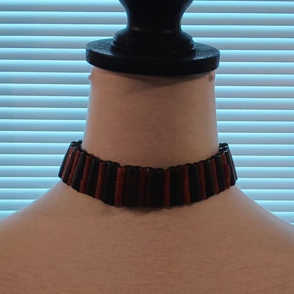 Gorgeous 🌹 Unique Hand Made Brown & Black Wooden Beaded Chocker Necklace 🌹 - Picture 1 of 16